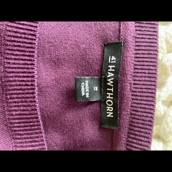 Sweater - Picture 2 of 4